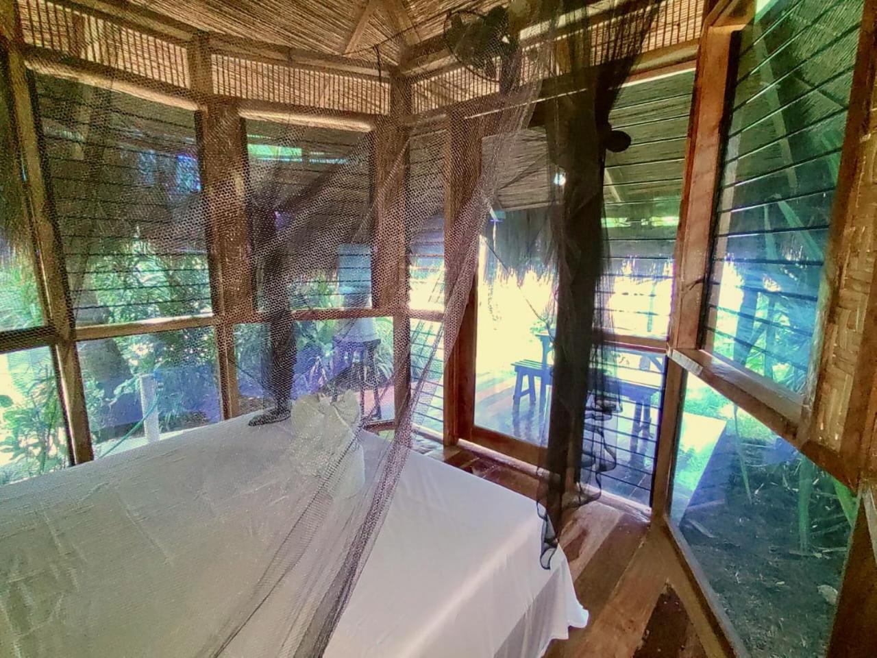 Shakabrah'S Beachfront Kubo Хенерал Луна Екстериор снимка