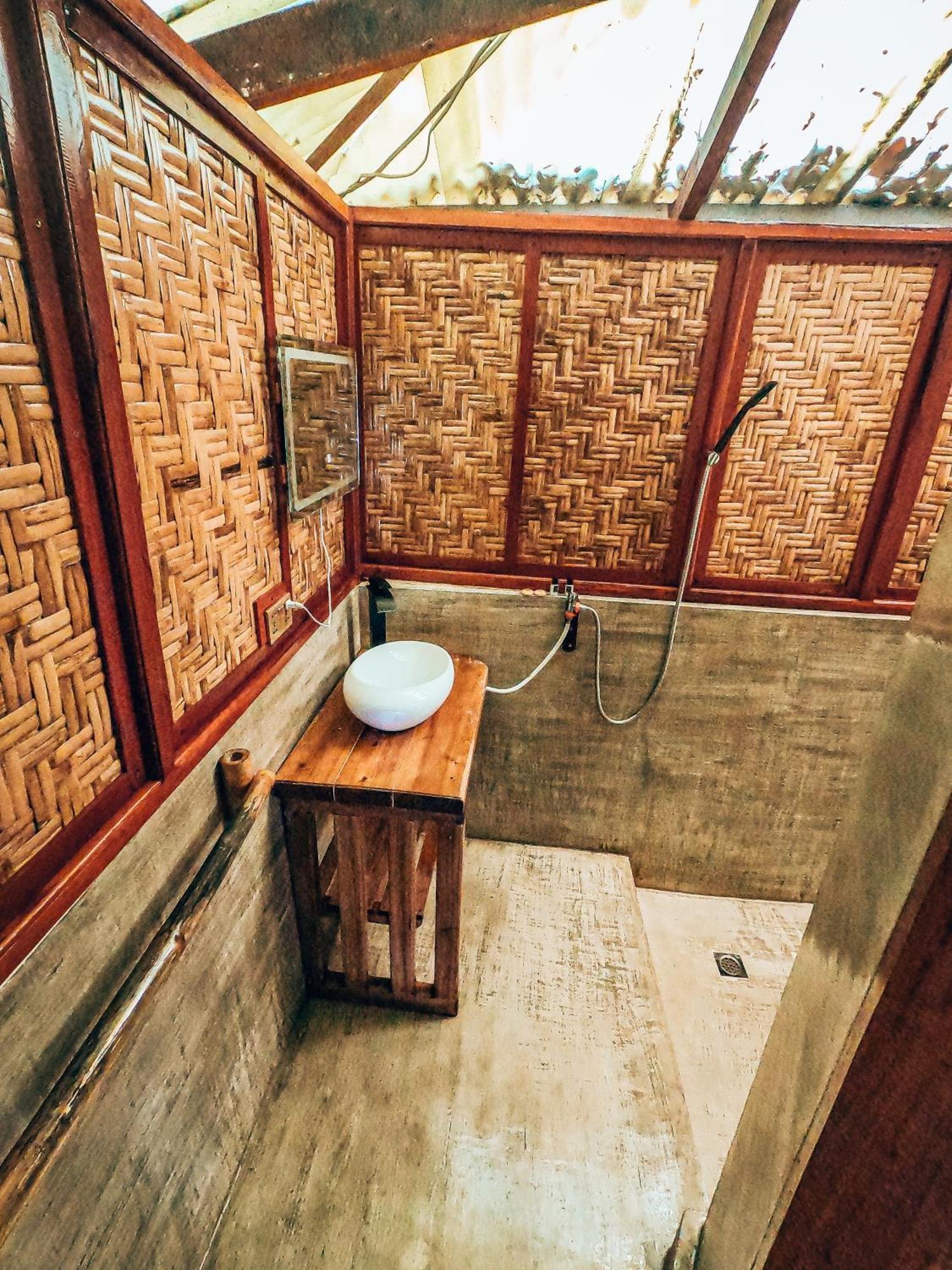 Shakabrah'S Beachfront Kubo Хенерал Луна Екстериор снимка