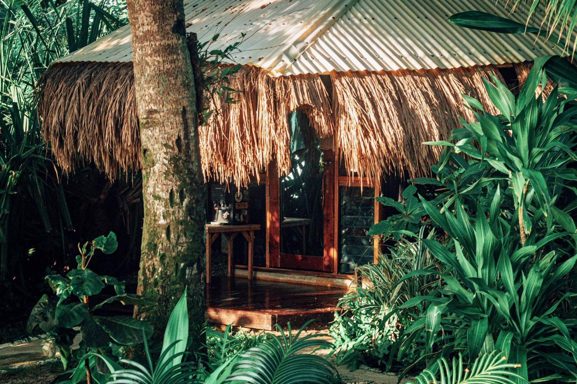 Shakabrah'S Beachfront Kubo Хенерал Луна Екстериор снимка