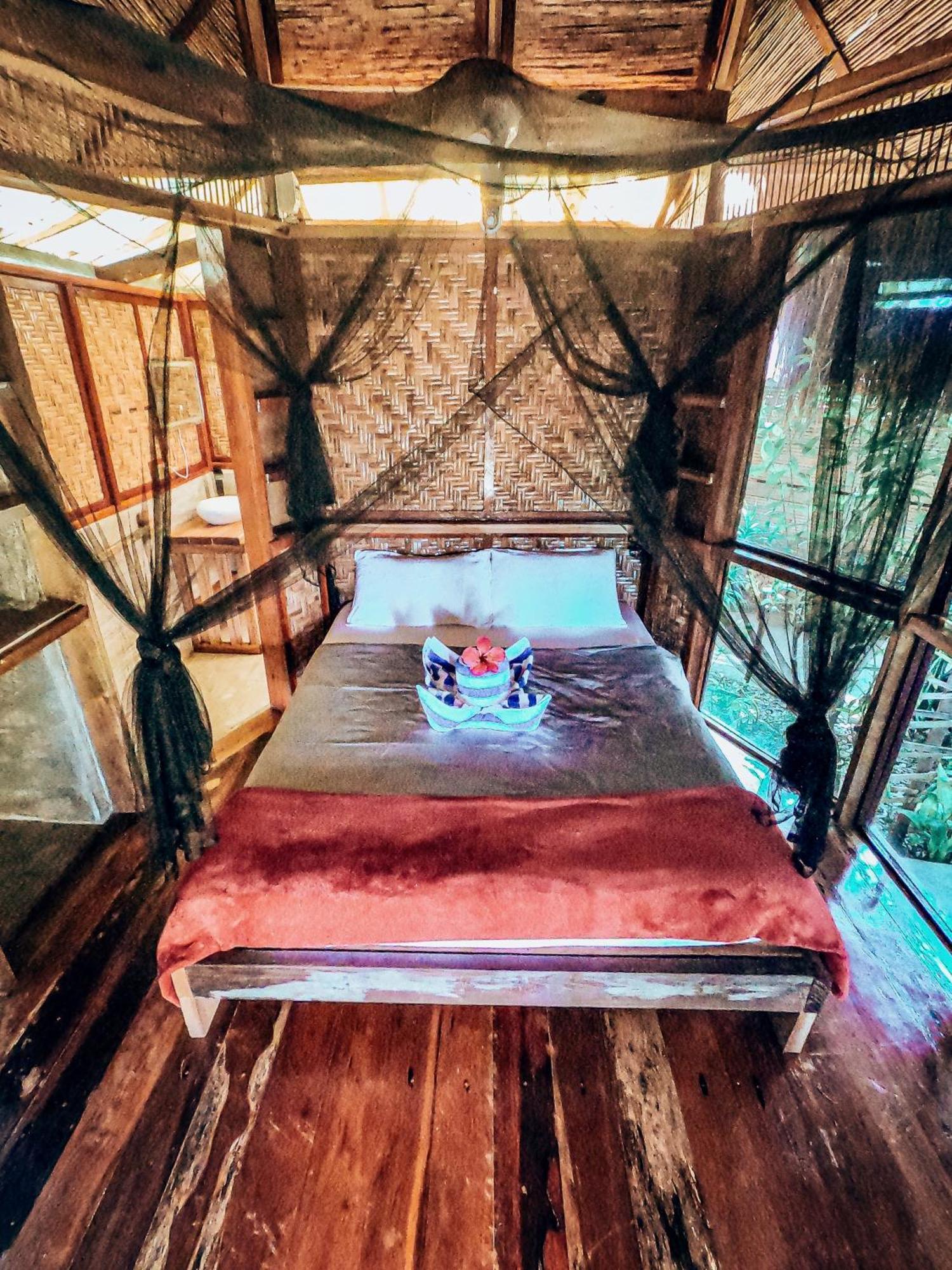 Shakabrah'S Beachfront Kubo Хенерал Луна Екстериор снимка